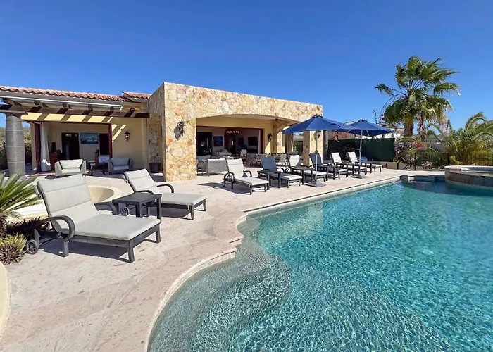 Villa Ocean & Desert Hacienda Charm *
