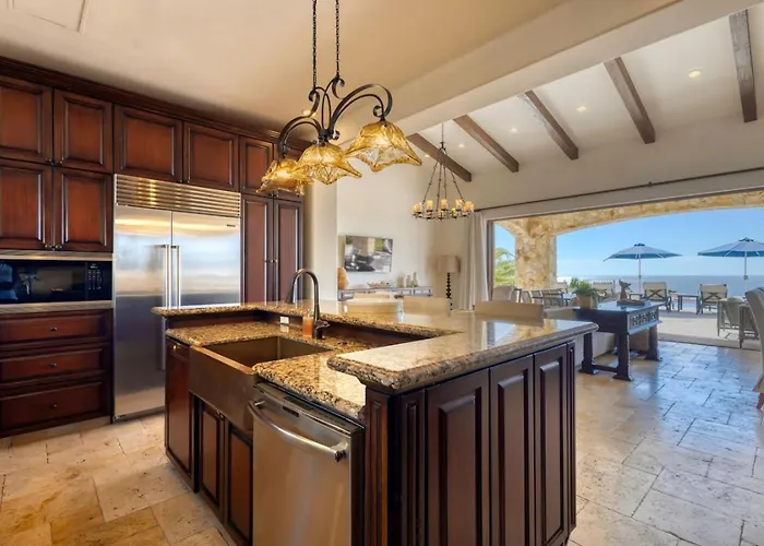 Villa Ocean & Desert Hacienda Charm *