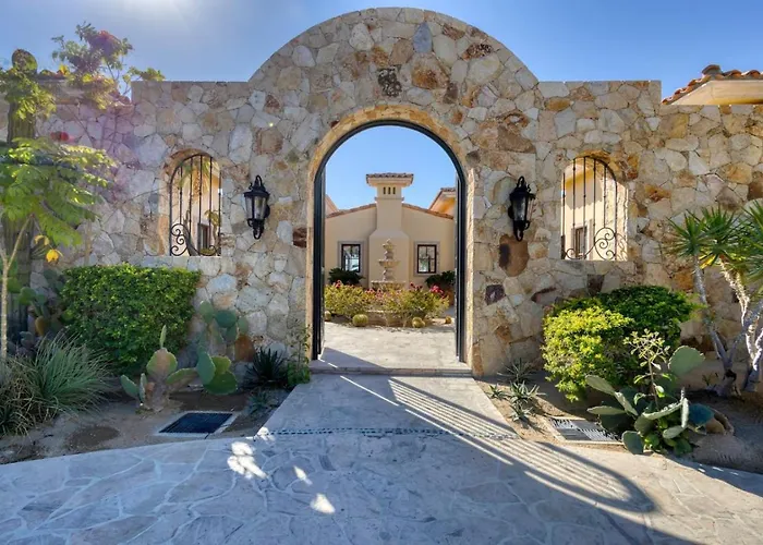 Ocean & Desert Hacienda Charm * San Jose del Cabo
